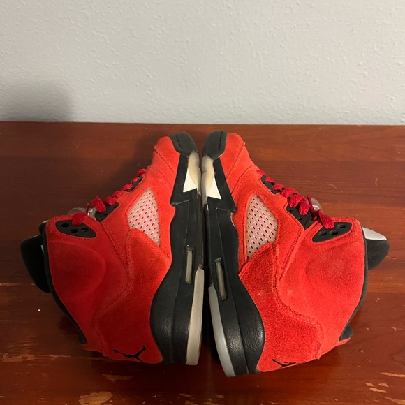 Air Jordan 5 SE Raging Bull - Picture 2 of 7